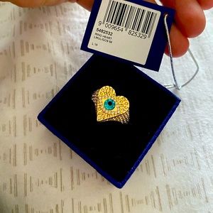 ‘Lucky Goddess Eye’ Swarovski ring heart